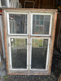 Fönster med karm 111x160