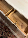 Skrivbord vitt