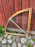 Spröjsad fönsterbåge 68x66